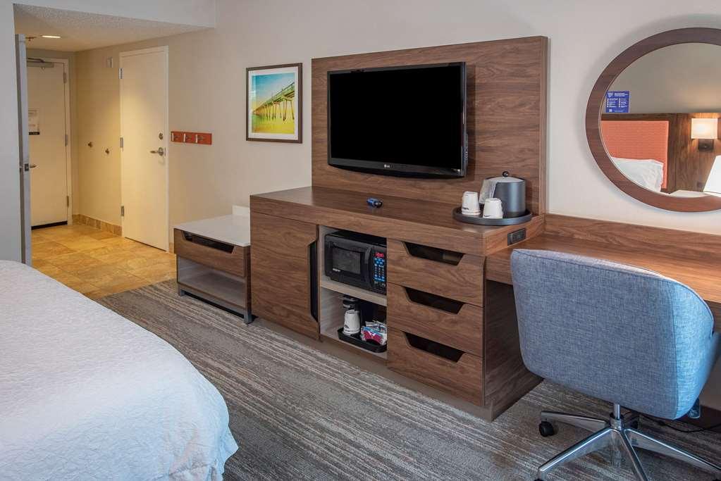 Hampton Inn Pensacola-Airport Δωμάτιο φωτογραφία